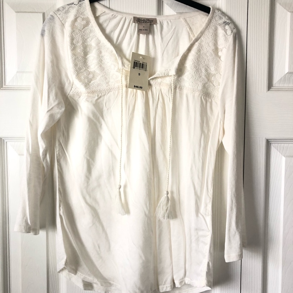 Lucky brand ivory lace tie tee